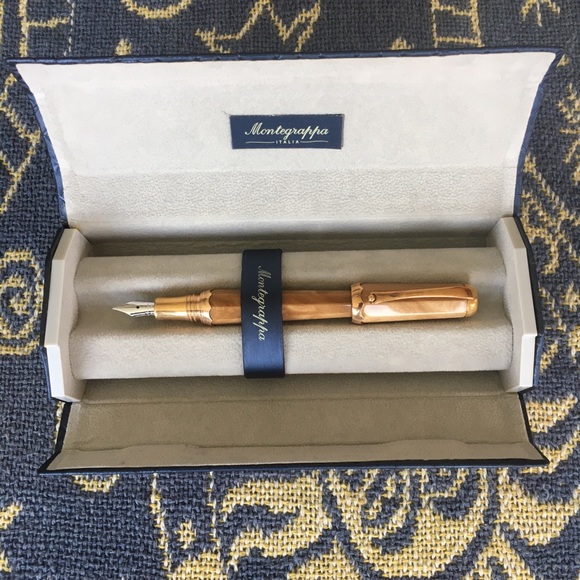 Montegrappa Piccola Fountain Pen - Picture 1 of 7
